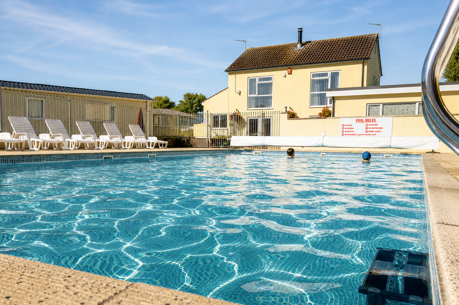 Heated outdoor swimming pool at Country View Holiday Park